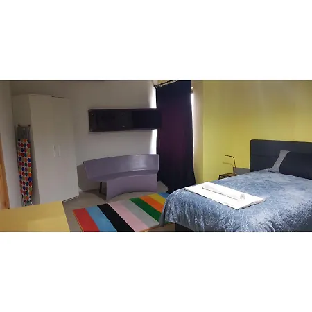 House Of 'live In' - City Center - 4 Accomodates Apartament Nikozja
